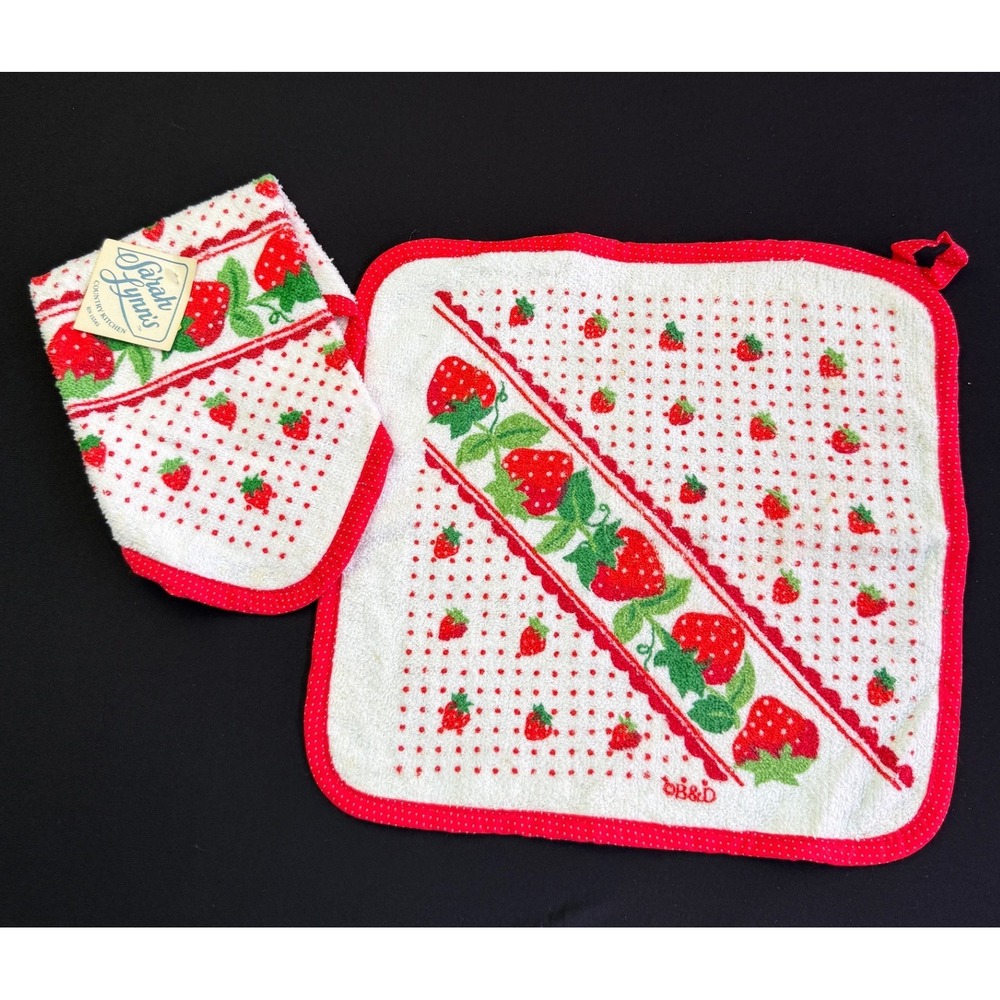 Sarah Lynn Strawberry Dish Cloth Set Vintage 70s Red White Cotton NWT Farmhouse